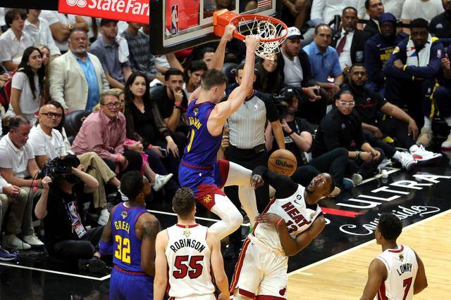 窗口期丹佛掘金绝杀压哨:国王杯节点到来,气氛紧张,控场能力受关注(国王杯贝尔绝杀描写) 窗口期丹佛掘金绝杀压哨:国王杯节点到来,气氛紧张,控场能力受关注(国王杯贝尔绝杀描写)