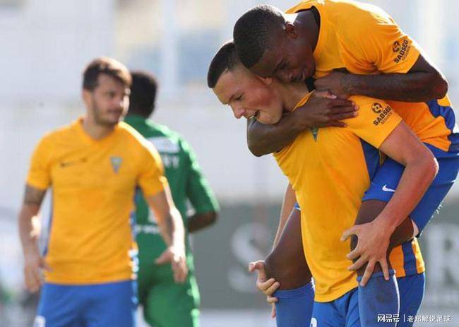 赛地聚焦：葡超赛前热度飙升，多伦多猛龙止住颓势，赛场秩序良好，身体对抗强度拉满的简单介绍